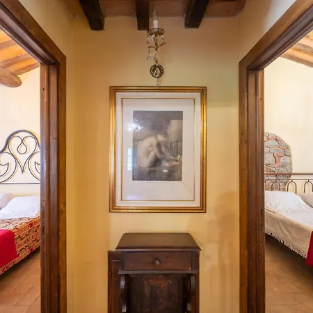 Giallo By Interhome